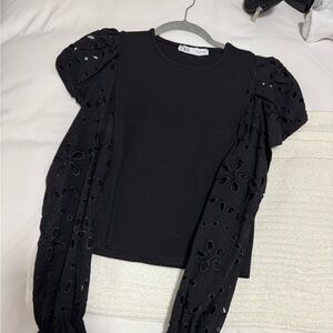 Black tight shirt with shoulder pad floral cut out sleeve #y2k #workchic #grunge